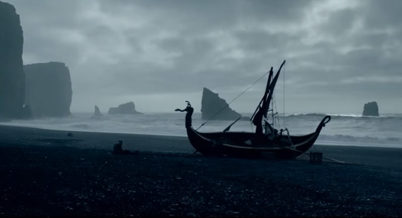 Jak nazywa się serialowy mistrz szkutniczy, budujący dla Ragnara i spółki wspaniałe łodzie? 