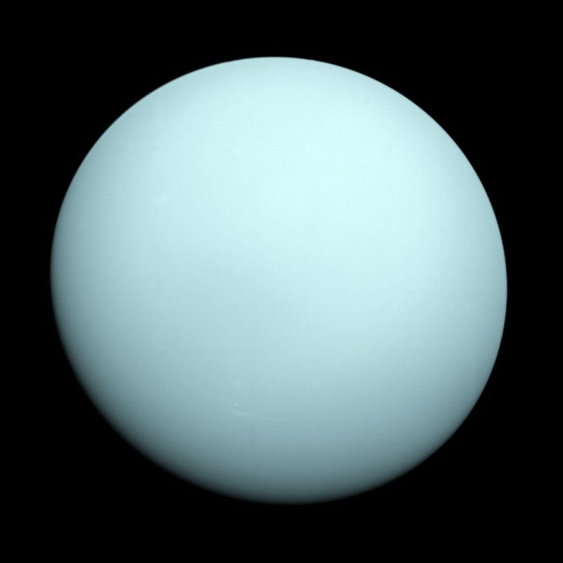 W 2018 roku odkryto, że planeta Uran śmierdzi zgniłymi jajami.