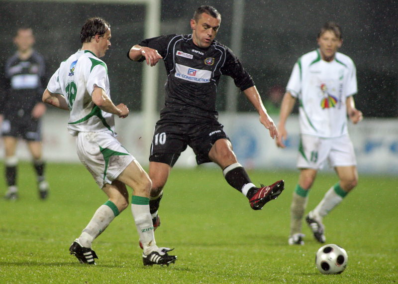 Grzegorz Piechna był królem strzelców ekstraklasy w sezonie 2005/06. Jaki jest jego pseudonim? 