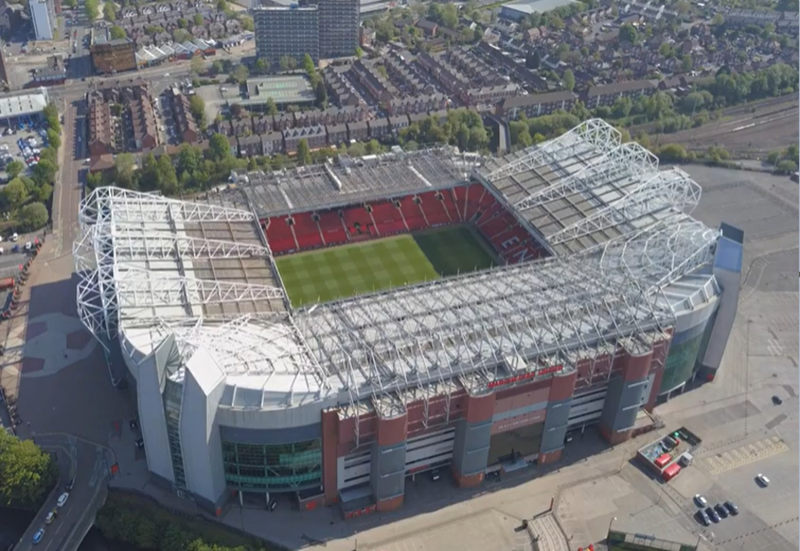 To jeden z największych europejskich stadionów. Jak się nazywa? 
