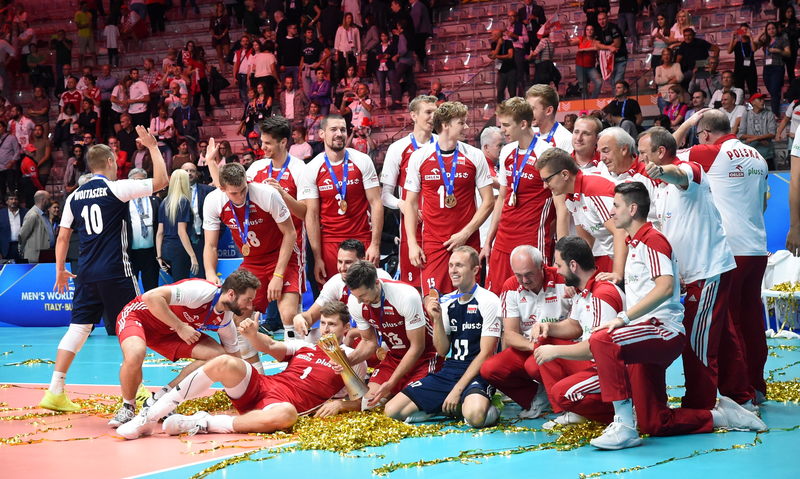 W którym roku reprezentacja Polski siatkarzy zdobyła olimpijskie złote medale?