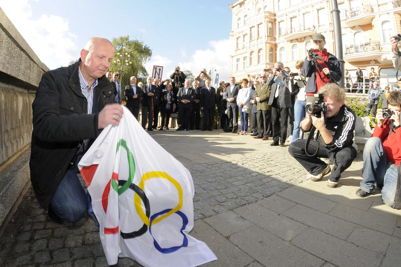 Robert Sycz z Bydgostii Bydgoszcz dwukrotnie był mistrzem olimpijskiym w wioślarstwie. Po ten tytuł sięgał w igrzyskach... (pytanie wielokrotnego wyboru)