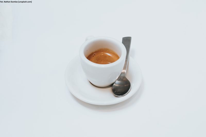 Mleko do kawy spienione przez baristę ile powinno mieć stopni Celsjusza?